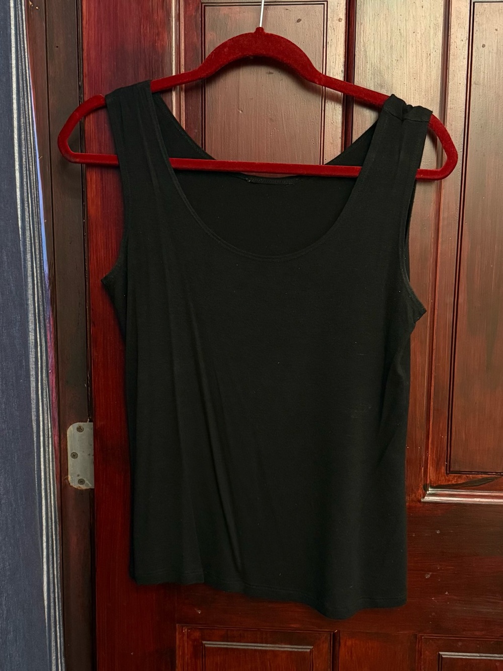 Classic Black Women's Scoop Neck Tank Top